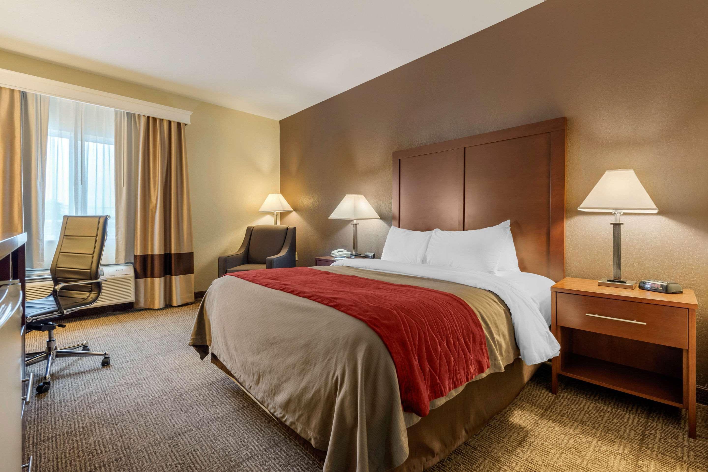 Comfort Inn Warren I-69 Exterior photo